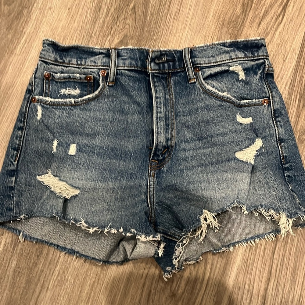 Abercrombie high rise mom shorts